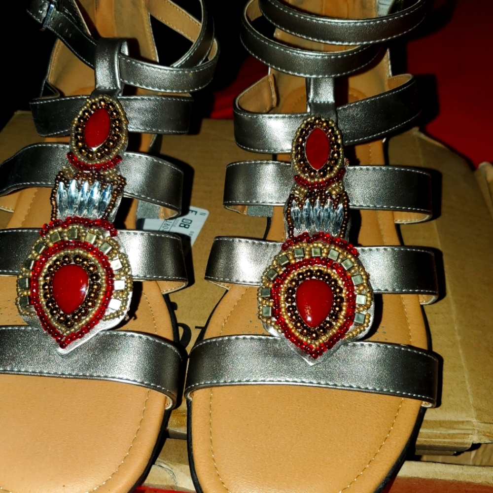 Comefortview sandles